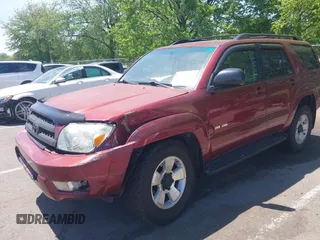 2005 Toyota 4Runner SR5 z VIN JTEBU14R258036885, wystawiony jako IAAI lot #42241853 z przebiegiem 221 981 mil mil oraz . Historia ofert i sprzedaży dostępna na DreamBid. Obrazek 2.