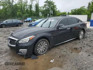 2016 Infiniti Q70 z VIN JN1BY1PRXGM721296, wystawiony jako Copart lot #57843995 z przebiegiem 69 747 mil mil oraz Szkoda całkowita • Salvage title. Historia ofert i sprzedaży dostępna na DreamBid. Obrazek 1.