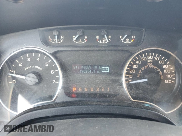 2012 Ford F-150 XL z VIN 1FTFW1CF6CFA89086, wystawiony jako Copart lot #52191225 z przebiegiem 190 254 mil mil oraz Szkody całkowita. Historia ofert i sprzedaży dostępna na DreamBid. Obrazek 9.
