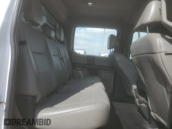 2018 Ford F-350 XL with VIN 1FT8W3BT5JEB89050, listed as a Copart auction lot 54020355 with 150,621 mi miles and Clean Title. Bid and sale history available at DreamBid. Image 10.