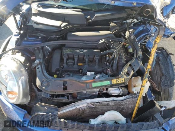 2008 MINI Hardtop S with VIN WMWMF73538TV38182, listed as a Copart auction lot 87661395 with 38,128 mi miles and Salvage Title. Bid and sale history available at DreamBid. Image 11.