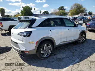 2022 Hyundai NEXO Limited z VIN KM8J84A63NU021945, wystawiony jako Copart lot #44657134 z przebiegiem 37 325 mil mil oraz . Historia ofert i sprzedaży dostępna na DreamBid. Obrazek 3.