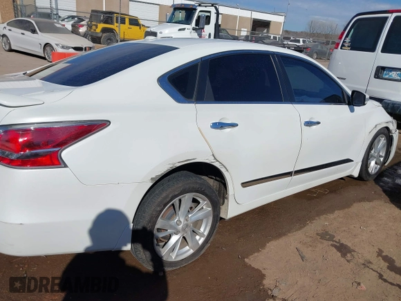 2015 Nissan Altima SL with VIN 1N4AL3AP8FN354133, listed as a IAAI auction lot 41669094 with 215,905 mi miles and . Bid and sale history available at DreamBid. Image 14.