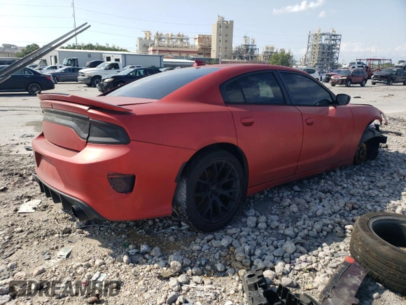 2015 Dodge Charger SXT z VIN 2C3CDXHG5FH778122, wystawiony jako Copart lot #59735915 z przebiegiem 159 780 mil mil oraz Czysty tytuł • Clean title. Historia ofert i sprzedaży dostępna na DreamBid. Obrazek 3.