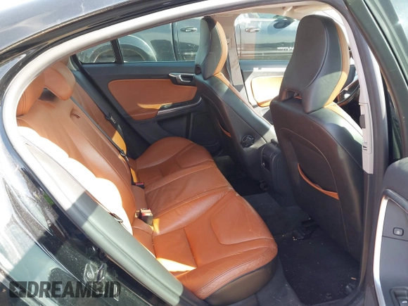 2012 Volvo S60 T5 с VIN YV1622FS1C2086107, выставлен на аукционе IAAI как лот 41844844 с пробегом 194 042 миль миль и . История ставок и продаж доступна на DreamBid. Изображение 8.