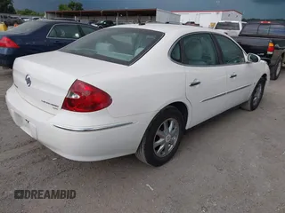 2007 Buick LaCrosse CX with VIN 2G4WC582471198323, listed as a IAAI auction lot 42613043 with 240,463 mi miles and . Bid and sale history available at DreamBid. Image 4.