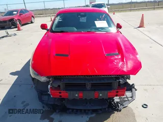 2022 Ford Mustang EcoBoost z VIN 1FA6P8TH1N5101036, wystawiony jako IAAI lot #41629909 z przebiegiem 39 781 mil mil oraz . Historia ofert i sprzedaży dostępna na DreamBid. Obrazek 12.