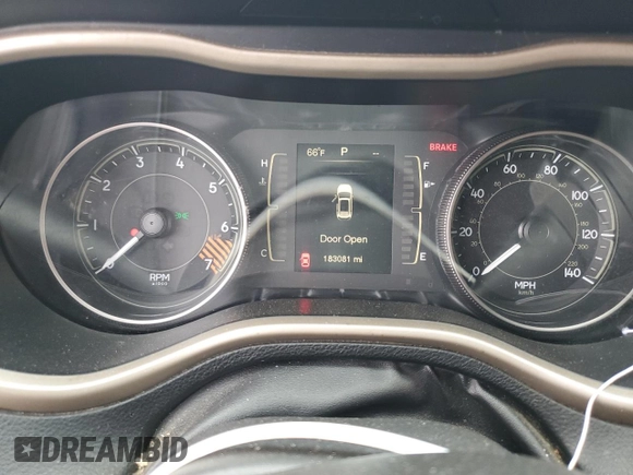 2014 Jeep Cherokee Latitude with VIN 1C4PJLCB1EW241645, listed as a Copart auction lot 55886855 with 183,081 mi miles and Clean Title. Bid and sale history available at DreamBid. Image 9.
