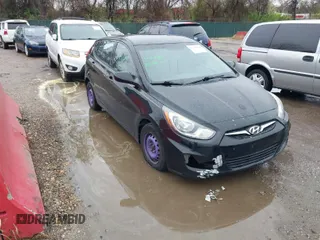 2013 Hyundai Accent GL with VIN KMHCT5AE6DU086498, listed as a IAAI auction lot 41966814 with 139,264 mi miles. Bid and sale history available at carsss.com. Image 1.