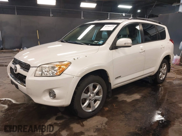 2011 Toyota RAV4 Ltd with VIN 2T3DK4DV0BW037542, listed as a IAAI auction lot 41366229 with 104,607 mi miles. Bid and sale history available at carsss.com. Image 17.