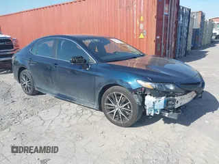 2021 Toyota Camry SE Nightshade with VIN 4T1G11AK5MU404780, listed as a IAAI auction lot 41897739 with 94,320 mi miles. Bid and sale history available at carsss.com. Image 1.