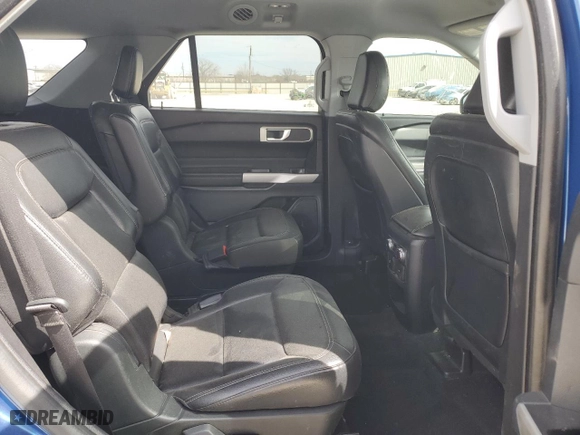 2020 Ford Explorer XLT with VIN 1FMSK8DH8LGC84745, listed as a Copart auction lot 49073665 with 68,158 mi miles and Salvage Title. Bid and sale history available at carsss.com. Image 11.