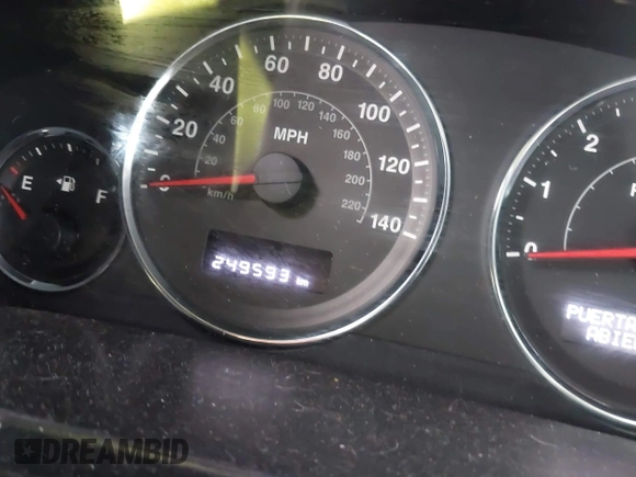 2010 Jeep Commander Sport с VIN 1J4RH4GK3AC108122, выставлен на аукционе IAAI как лот 42173507 с пробегом 249 593 миль миль и . История ставок и продаж доступна на DreamBid. Изображение 7.