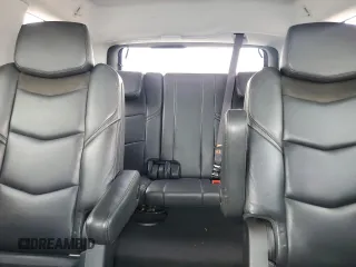 2017 Cadillac Escalade Luxury z VIN 1GYS3BKJ1HR185436, wystawiony jako Copart lot #55443125 z przebiegiem 142 645 mil mil oraz Szkoda całkowita • Salvage title. Historia ofert i sprzedaży dostępna na DreamBid. Obrazek 10.