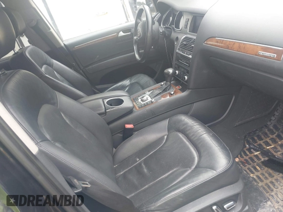2014 Audi Q7 S line Prestige with VIN WA1DGAFE0ED020720, listed as a IAAI auction lot 42448552 with 171,055 mi miles and . Bid and sale history available at DreamBid. Image 5.