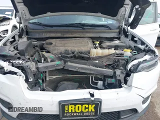 2019 Jeep Cherokee Latitude Plus with VIN 1C4PJLLB0KD307741, listed as a IAAI auction lot 41750370 with 76,036 mi miles. Bid and sale history available at carsss.com. Image 10.