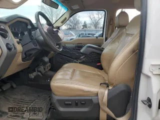 2014 Ford F-250 XL z VIN 1FT7W2BT7EEB01675, wystawiony jako Copart lot #87730115 z przebiegiem Nie podano mil oraz Szkoda całkowita • Salvage title. Historia ofert i sprzedaży dostępna na DreamBid. Obrazek 7.