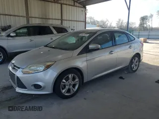 2013 Ford Focus SE z VIN 1FADP3F26DL217215, wystawiony jako Copart lot #46601875 z przebiegiem 167 160 mil mil oraz Szkoda całkowita • Salvage title. Historia ofert i sprzedaży dostępna na DreamBid. Obrazek 1.