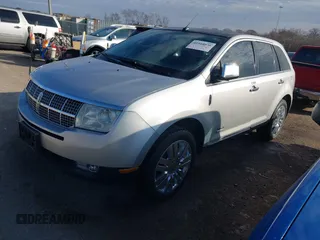 2009 Lincoln MKX with VIN 2LMDU68CX9BJ09620, listed as a IAAI auction lot 41544070 with 193,577 mi miles. Bid and sale history available at carsss.com. Image 2.