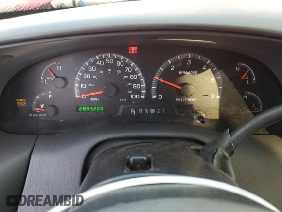 2000 Ford F-150 XL with VIN 1FTRX18W6YNC32005, listed as a Copart auction lot 82169314 with 289,320 mi miles and Salvage Title. Bid and sale history available at carsss.com. Image 9.