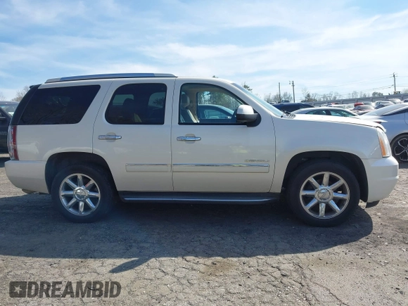 2013 GMC Yukon Denali with VIN 1GKS1EEF6DR158591, listed as a IAAI auction lot 41846763 with 182,720 mi miles. Bid and sale history available at carsss.com. Image 13.