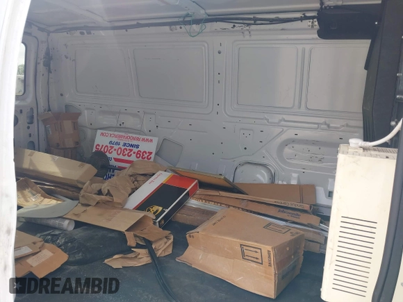 2012 Ford Econoline Cargo Commercial z VIN 1FTNE2EL4CDB10469, wystawiony jako IAAI lot #41861427 z przebiegiem 185 634 mil mil oraz . Historia ofert i sprzedaży dostępna na DreamBid. Obrazek 8.