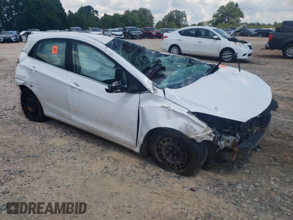 2016 Hyundai Elantra GT with VIN KMHD35LH6GU282795, listed as a Copart auction lot 61794234 with 0 mi miles and Salvage Title. Bid and sale history available at carsss.com. Image 4.