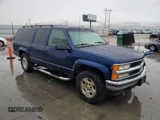1996 Chevrolet Suburban with VIN 3GNFK16RXTG125871, listed as a Copart auction lot 86401384 with 220,767 mi miles and Clean Title. Bid and sale history available at carsss.com. Image 4.