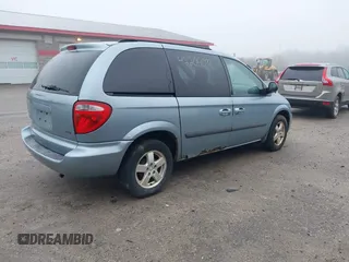 2006 Dodge Caravan SXT with VIN 1D4GP45R96B662880, listed as a IAAI auction lot 42206091 with 168,265 mi miles and . Bid and sale history available at carsss.com. Image 4.