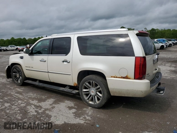 2011 Cadillac Escalade ESV Platinum Edition z VIN 1GYS4KEF5BR157831, wystawiony jako Copart lot #56680995 z przebiegiem 186 688 mil mil oraz Szkoda całkowita • Salvage title. Historia ofert i sprzedaży dostępna na DreamBid. Obrazek 2.