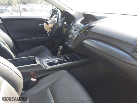 2014 Acura RDX with VIN 5J8TB3H33EL011959, listed as a IAAI auction lot 40781040 with 58,488 mi miles. Bid and sale history available at carsss.com. Image 5.