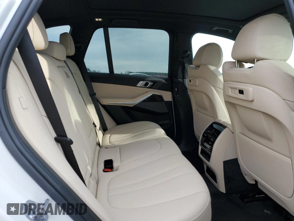 2021 BMW X5 sDrive40i with VIN 5UXCR4C04M9E30879, listed as a Copart auction lot 39577953 with 19,276 mi miles. Bid and sale history available at carsss.com. Image 11.