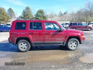 2014 Jeep Patriot Sport with VIN 1C4NJRBB6ED809492, listed as a IAAI auction lot 41644559 with 199,782 mi miles. Bid and sale history available at carsss.com. Image 13.