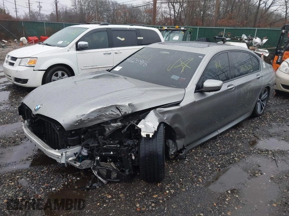 2021 BMW 7 Series 750i xDrive with VIN WBA7U2C09MCF54281, listed as a IAAI auction lot 41725986 with Not provided miles and . Bid and sale history available at DreamBid. Image 16.