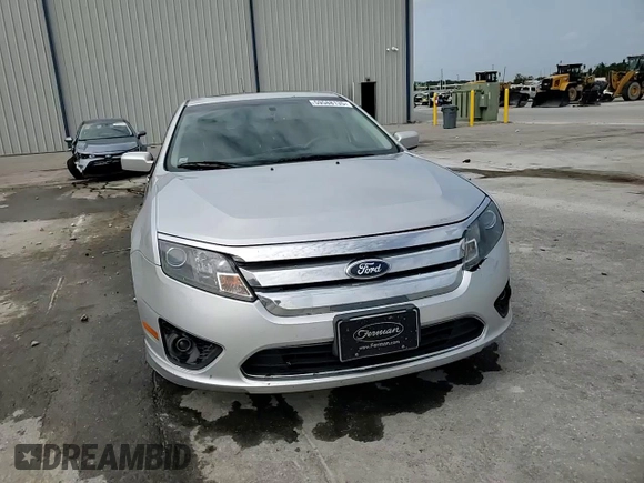 2012 Ford Fusion SE z VIN 3FAHP0HA1CR218938, wystawiony jako Copart lot #59588135 z przebiegiem 111 243 mil mil oraz Szkoda całkowita • Salvage title. Historia ofert i sprzedaży dostępna na DreamBid. Obrazek 13.
