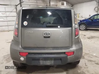2011 Kia Soul + with VIN KNDJT2A23B7317367, listed as a IAAI auction lot 41880399 with 186,736 mi miles. Bid and sale history available at carsss.com. Image 16.