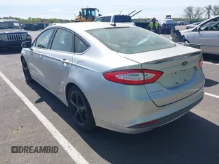 2016 Ford Fusion SE with VIN 3FA6P0H77GR125519, listed as a IAAI auction lot 42151384 with 248,933 mi miles and . Bid and sale history available at carsss.com. Image 3.