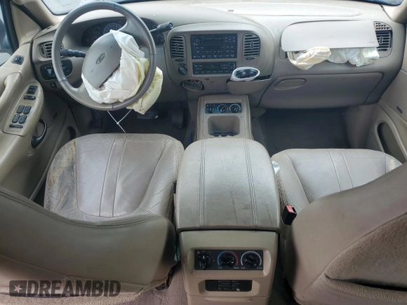 2002 Ford Expedition Eddie Bauer with VIN 1FMPU18LX2LA39571, listed as a Copart auction lot 58774915 with 388,886 mi miles and Salvage title. Bid and sale history available at DreamBid. Image 8.