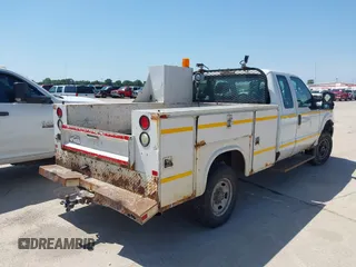 2013 Ford F-350 z VIN 1FD7X3B68DEA41140, wystawiony jako IAAI lot #42208592 z przebiegiem 179 966 mil mil oraz . Historia ofert i sprzedaży dostępna na DreamBid. Obrazek 4.