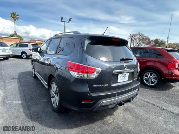 2013 Nissan Pathfinder S with VIN 5N1AR2MN3DC656284, listed as a Copart auction lot 51540725 with 133,563 mi miles and Clean Title. Bid and sale history available at carsss.com. Image 3.