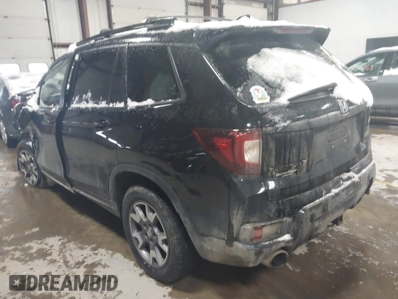 2022 Honda Passport TrailSport with VIN 5FNYF8H63NB028070, listed as a IAAI auction lot 41292236 with 39,177 mi miles and . Bid and sale history available at DreamBid. Image 3.