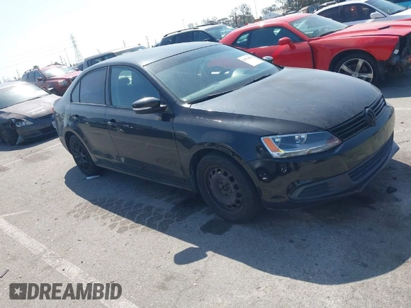 2011 Volkswagen Jetta Sedan SE w/Convenience & Sunroof PZEV with VIN 3VWDZ7AJ2BM133265, listed as a IAAI auction lot 41974851 with 115,144 mi miles. Bid and sale history available at carsss.com. Image 1.