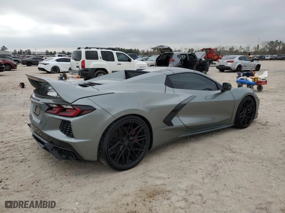 2024 Chevrolet Corvette 2LT with VIN 1G1YB3D40R5100877, listed as a Copart auction lot 86569634 with 4,261 mi miles and Non Repairable. Bid and sale history available at carsss.com. Image 3.