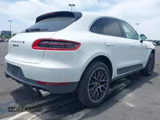 2016 Porsche Macan S with VIN WP1AB2A52GLB45696, listed as a IAAI auction lot 42587302 with 112,930 mi miles and . Bid and sale history available at DreamBid. Image 4.