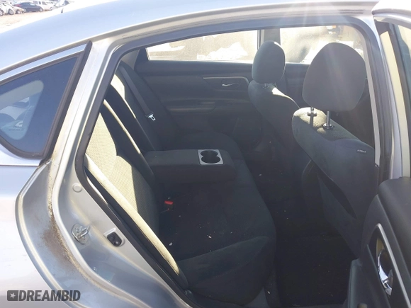 2015 Nissan Altima 2.5 with VIN 1N4AL3AP4FC280561, listed as a IAAI auction lot 41684704 with 130,991 mi miles. Bid and sale history available at carsss.com. Image 8.