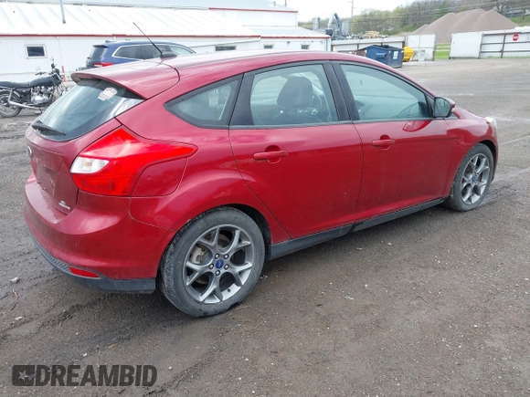 2014 Ford Focus SE with VIN 1FADP3K26EL412058, listed as a IAAI auction lot 42073435 with 119,568 mi miles. Bid and sale history available at carsss.com. Image 4.