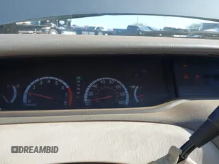 2001 Toyota Avalon XL w/Bucket Seats with VIN 4T1BF28B91U148985, listed as a IAAI auction lot 41538121 with 161,474 mi miles. Bid and sale history available at carsss.com. Image 7.