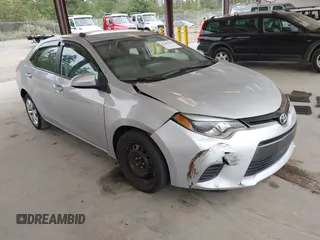 2015 Toyota Corolla L z VIN 2T1BURHE7FC258189, wystawiony jako IAAI lot #42482942 z przebiegiem 115 871 mil mil oraz . Historia ofert i sprzedaży dostępna na DreamBid. Obrazek 1.