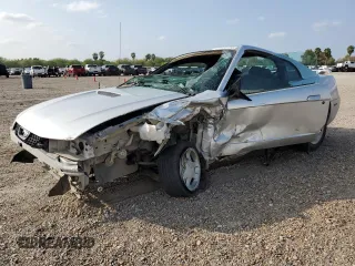 2001 Ford Mustang Standard with VIN 1FAFP40431F238994, listed as a Copart auction lot 87030134 with 109,417 mi miles and Salvage Title. Bid and sale history available at carsss.com. Image 1.