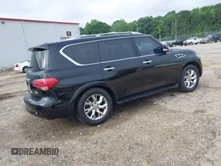 2011 Infiniti QX56 8-passenger z VIN JN8AZ2NC2B9300974, wystawiony jako IAAI lot #42453675 z przebiegiem Nie podano mil oraz . Historia ofert i sprzedaży dostępna na DreamBid. Obrazek 4.